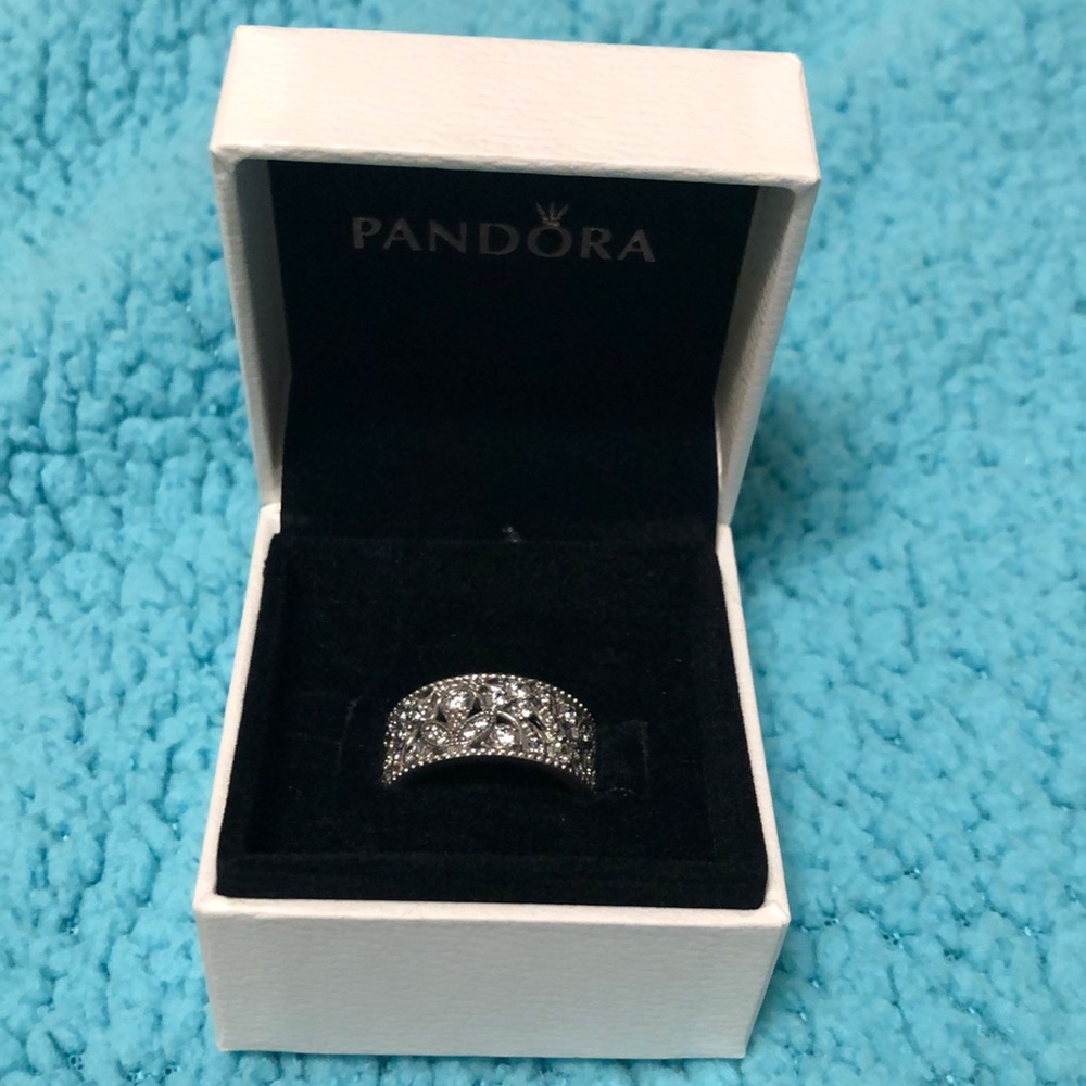 Pandora ring
